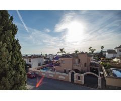 Chalet pareado en venta en Valdeolletas-Las Cancelas-Xarblanca- Marbella