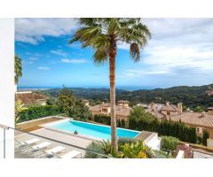 Una villa excepcional en La Mairena -Ojen -Marbella