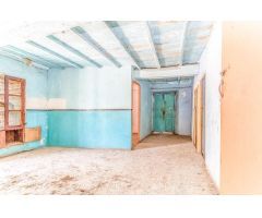 CASA PARA REFORMAR EN MOLINASECA