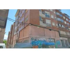 LOCAL COMERCIAL EN ZONA ALTA DE PONFERRADA