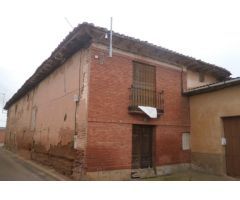 CASA CON TERRENO PARA REFORMAR EN TORAL DE LOS GUZMANES