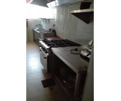 RESTAURANTE EN PLENO FUNCIONAMIENTO  Y TOTALMENTE EQUIPADO