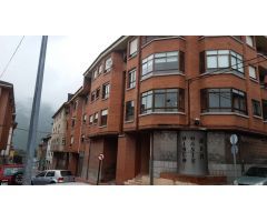 LOCAL COMERCIAL EN VILLABLINO