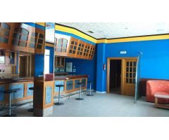 Hotel en funcionamiento equipado