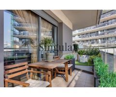 Piso en Primera Línea de Mar con Terraza y Vistas