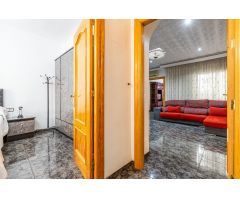 CASA DE DOS PLANTAS AMPLIA EN MOLINA DE SEGURA