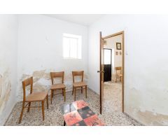 CASA EN AGRÓN