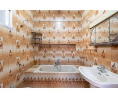 VIVIENDA A REFORMAR EN EL CENTRO DE FUENTE VAQUEROS