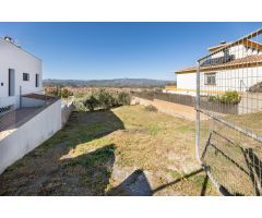 ¡Haz tu chalet en Dúrcal! Solar listo para construir