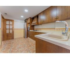¡Asombroso Dúplex en exclusiva zona residencial de Cox!