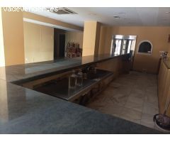 Local comercial en Angel Ganivet