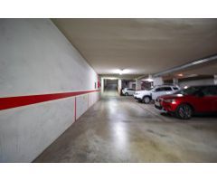 Garaje en venta en la zona de La Bola, ideal para inversores