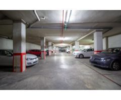 Garaje en venta en la zona de La Bola, ideal para inversores