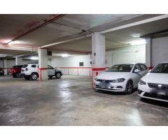 Garaje en venta en la zona de La Bola, ideal para inversores