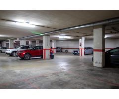 Garaje en venta en la zona de La Bola, ideal para inversores