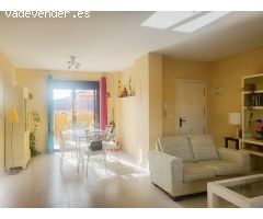 ÁTICO EXCLUSIVO CON VISTAS, TERRAZAS, PISCINA Y GARAJE – A 250 M DE LA PLAYA