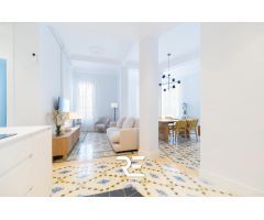 EXCELENTE VIVIENDA DE ALQUILER CON IMPRESIONANTE REFORMA EN RUZAFA !!
