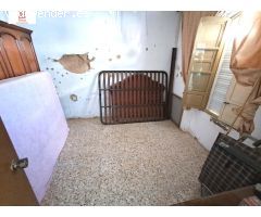 MONTIJO, VIVIENDA EN VENTA PARA REFORMAR AMPLIA, CON MUCHAS POSIBLIDADES, LUMINOSA, ZONA TRANQUILA