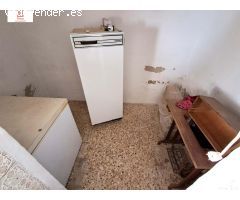 MONTIJO, VIVIENDA EN VENTA PARA REFORMAR AMPLIA, CON MUCHAS POSIBLIDADES, LUMINOSA, ZONA TRANQUILA