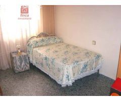 MONTIJO, VENTA PISO  AMUEBLADO, LUMINOSO, AIRE EN SALÓN, CERCA DE COLEGIOS E INSTITUTOS