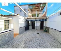 MONTIJO, VENTA VIVIENDA DOBLE, EN DOS PLANTAS, CON GARAJE Y AMPLIO PATIO, LUMINOSA