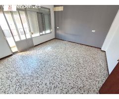 MONTIJO, VENTA VIVIENDA DOBLE, EN DOS PLANTAS, CON GARAJE Y AMPLIO PATIO, LUMINOSA