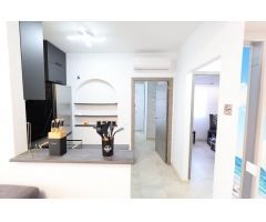 Apartamento bajo a estrenar en Torrevieja . Leer la descripción.