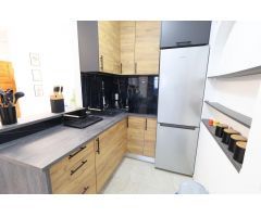 Apartamento bajo a estrenar en Torrevieja . Leer la descripción.