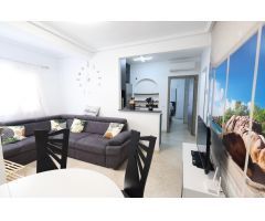 Apartamento bajo a estrenar en Torrevieja . Leer la descripción.