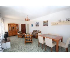 Chalet con piscina en Cabo Roig. Verano