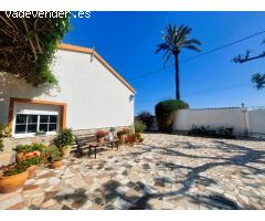 Encanto mediterráneo junto al mar
