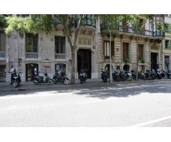 Peluqueria en traspaso en la calle Mallorca, La Dreta de LEixample - Barcelona