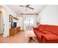 Apartamento de dos dormitorios a 300 metros de la playa