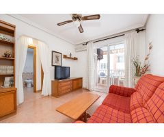 Apartamento de dos dormitorios a 300 metros de la playa