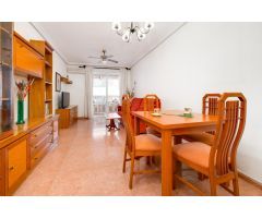 Apartamento de dos dormitorios a 300 metros de la playa