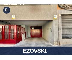 PLAZA DE GARAJE EN VENTA EN AVENIDA DEL CONDE DE LUMIARES!