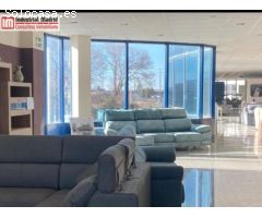 OPORTUNIDAD ÚNICA: EDIFICIO COMERCIAL Y LOGÍSTICO EN VENTA EN GUADALAJARA