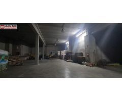 NAVE INDUSTRIAL A LA VENTA  EN ZONA DE GRAN CRECIMIENTO COMERCIAL
