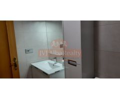 SE VENDE PISO SEMINUEVO EN LA RODA, 3 DORMITORIOS, 2 BAÑOS, GARAJE Y TRASTERO