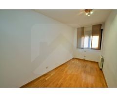 ALQUILER DE PISO 3 DORMITORIOS CON GARAJE Y TRASTERO