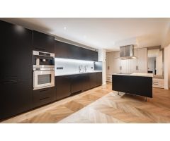 Apartamento en Venta en Benahavís, Málaga
