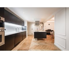 Apartamento en Venta en Benahavís, Málaga