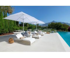 Villa Independiente en Venta en Marbella, Málaga