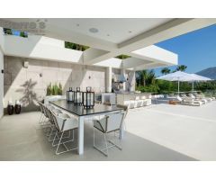 Villa Independiente en Venta en Marbella, Málaga