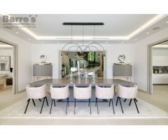 Villa Independiente en Venta en Marbella, Málaga
