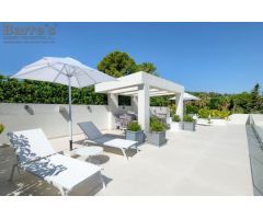 Villa Independiente en Venta en Marbella, Málaga