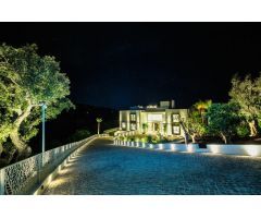 Villa Independiente en Venta en Marbella, Málaga