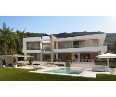 Villa Independiente en Venta en Marbella, Málaga