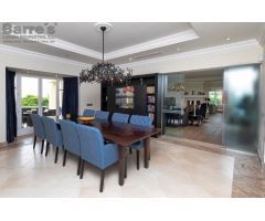 Villa Independiente en Venta en Benahavís, Málaga