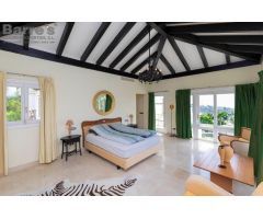 Villa Independiente en Venta en Benahavís, Málaga